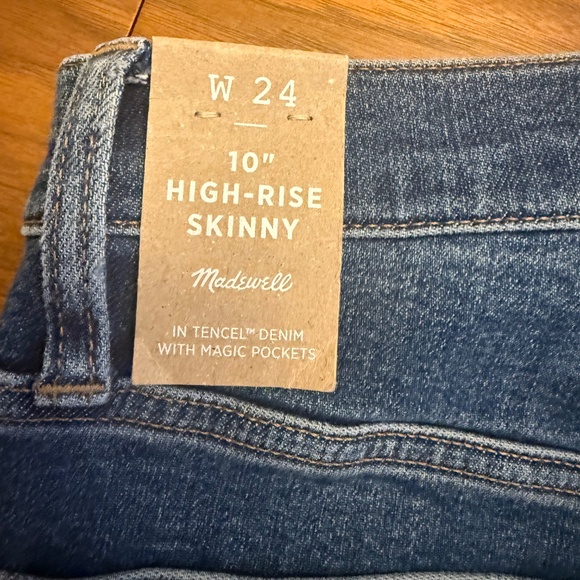 Madewell High Rise Skinny Jeans - Picture 3 of 6